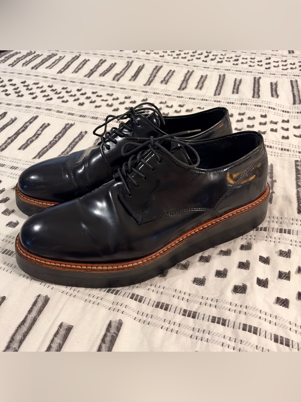 Vince Reed Black Glazed Leather Chunky Platform Oxford Derby Shoes Size 7.5
